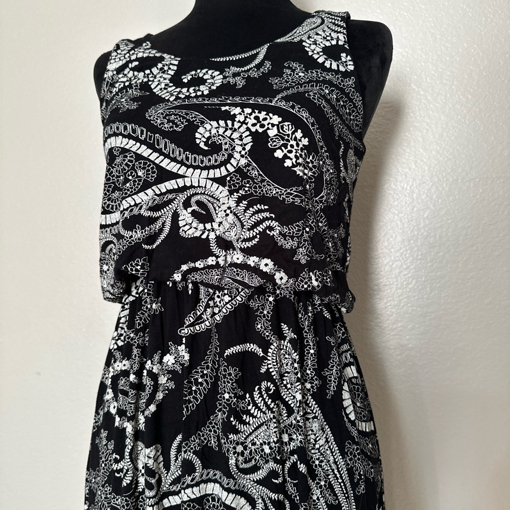 QED London Black and White Paisley Maxi Dress Size US 4